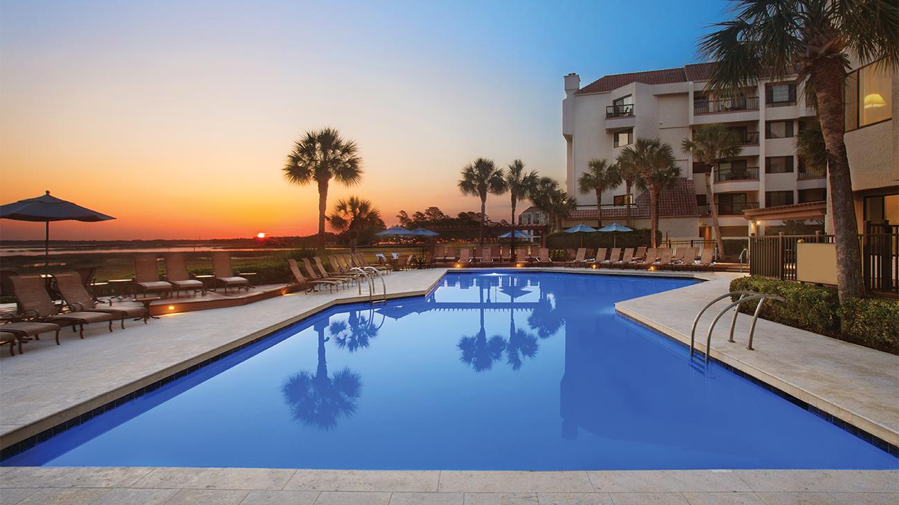 Harbour Point Main Outdoor Pool
